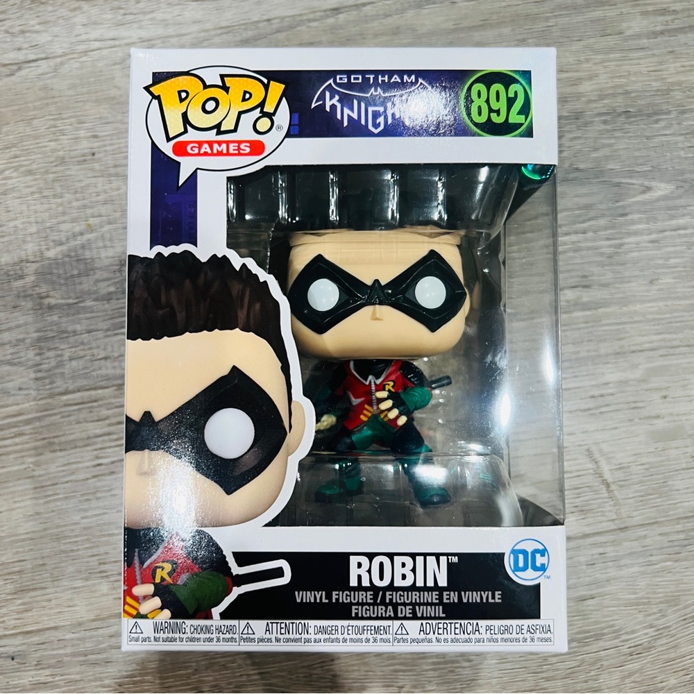 Funko POP! Games: Gotham Knights- Robin #892 w/ Protector